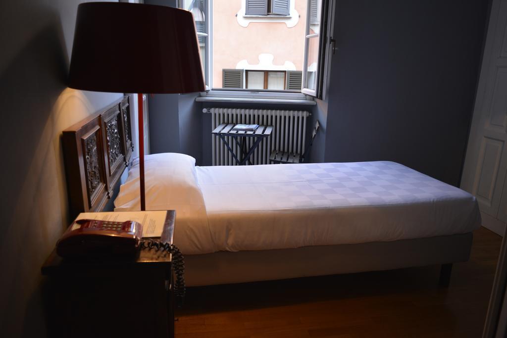 Albergo Bologna Варезе Экстерьер фото